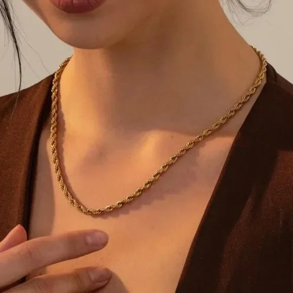 New 18K Gold Twisted Chain Minimalist Necklace, NICE NECKLACE, CUTE NECKLACE - Picture 4 of 5
